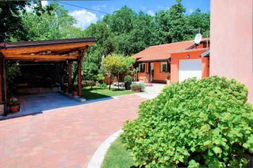 Holiday Homes In Matulji 15624