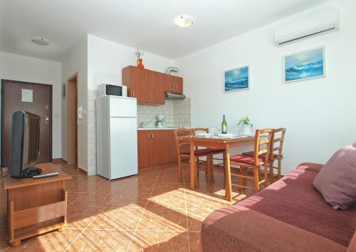 Apartment Marija 1641