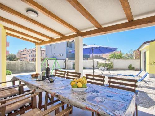 Holiday Home House Dejvis