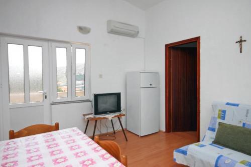 Apartments By The Sea Metajna (Pag) - 6351