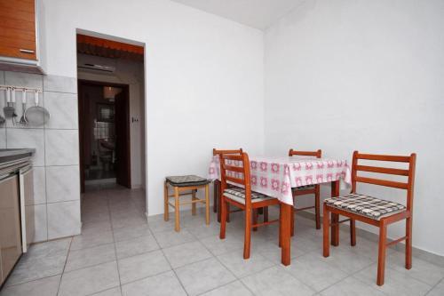 Apartments By The Sea Metajna (Pag) - 6351