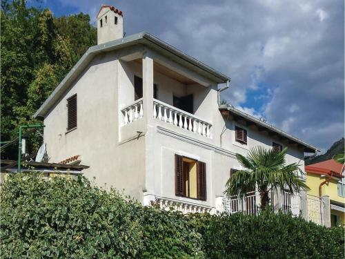 Three-bedroom Holiday Home In Moscenicka Draga