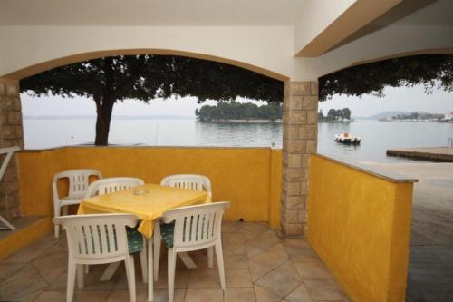 Apartments By The Sea Preko (ugljan) - 8515