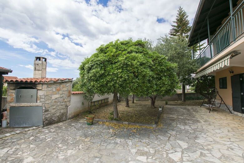 Apartment Zlatko