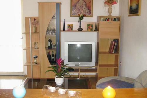 Apartment Pirovac 470b