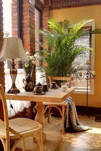 Hostal Lafeier Garden Holiday Villa