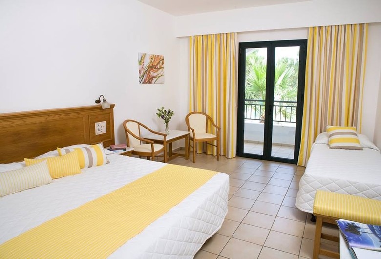 Hotel Chrissi Amoudia