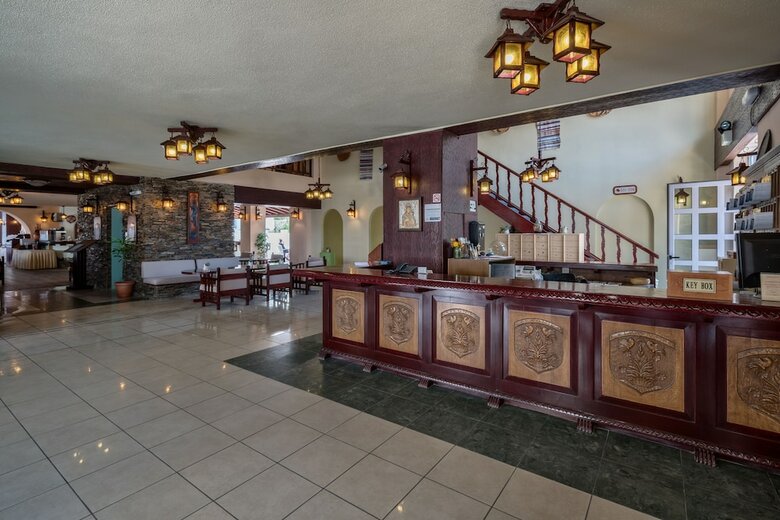 Hotel Lefkoniko Beach