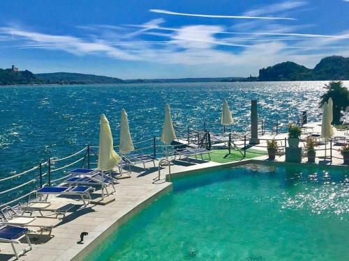 Elegant Apartment Located On Lake Maggiore