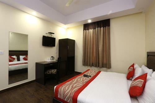 Hotel Kingston Park Near Karolbagh Metro