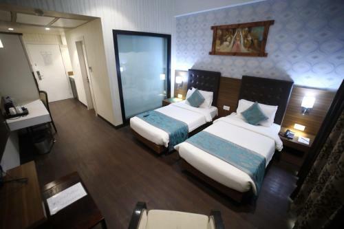 Hotel The Byke Suraj Plaza