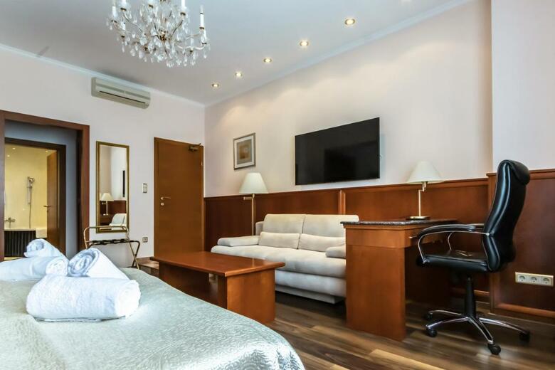 Hotel Corvinus