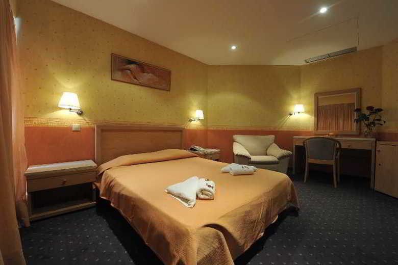 Isthmia Prime Hotel