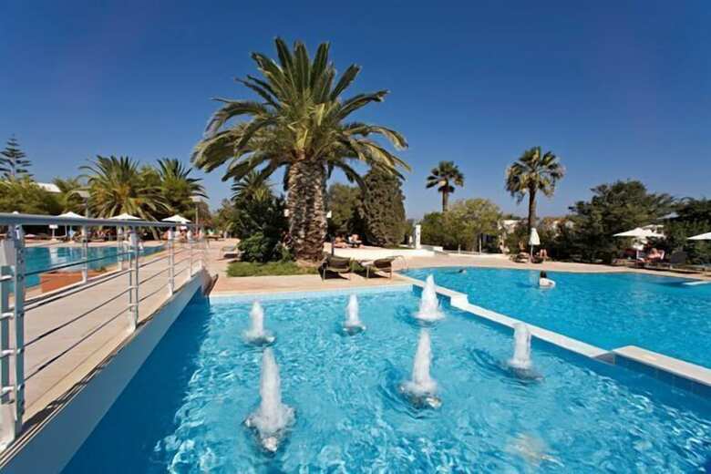Hotel Caravia Beach