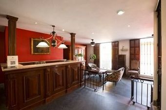 Los Abolengos, Grand Class Casona Hotel
