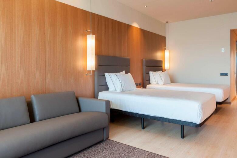 AC Hotel Diagonal L�illa