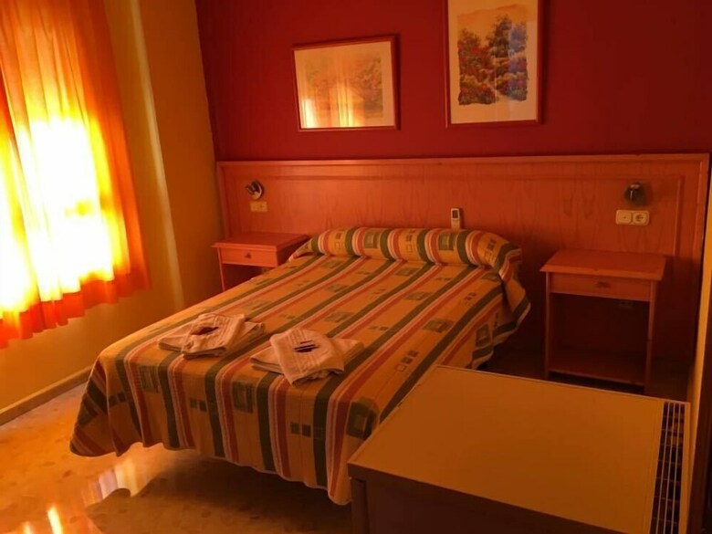Hostal Carlos III