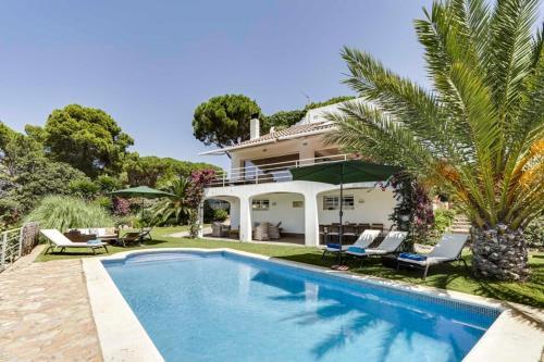 Begur Villa Sleeps 8 Pool Air Con Wifi