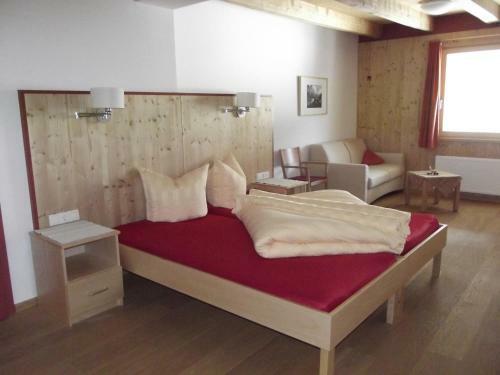 Hotel Gasthof Kronburg