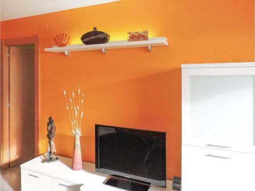 Two-bedroom Apartment In Miami Platja