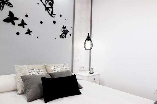 Summerland Apartments Rota