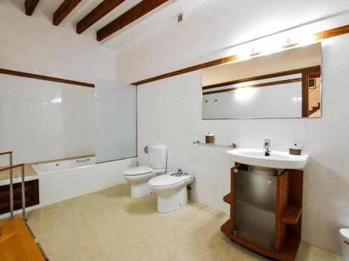 Sprawling Villa With Pool At Sa Pobla Balearic Islands