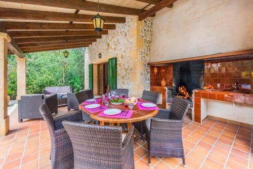 Sa Pobla Villa Sleeps 6 Pool Air Con Wifi
