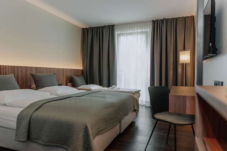 Airport Boutiquehotel Hein
