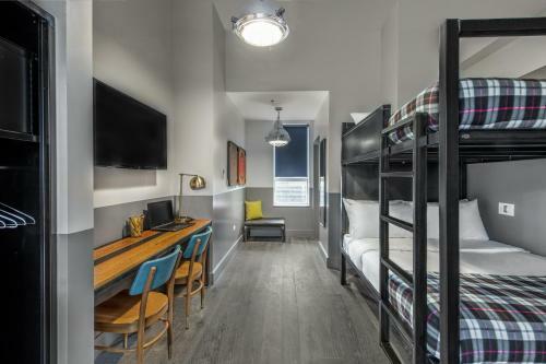 Hotel Fieldhouse Jones Chicago