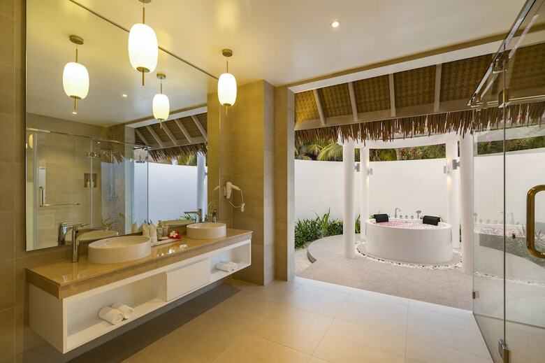 Hotel Bandos Island Resort & Spa