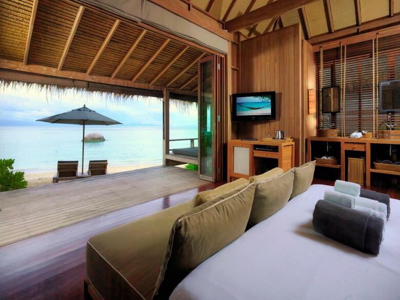 Hotel Haadtien Beach Resort