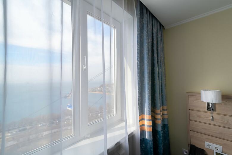 Hotel Equator