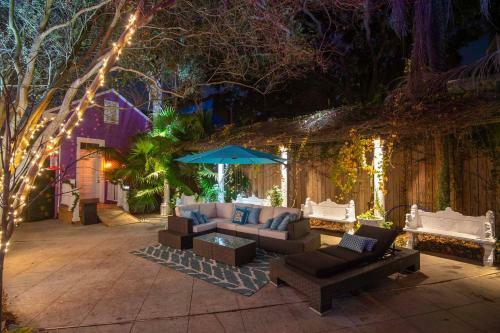 Apartamentos 5 Br - Sleeps 8! Steps From Bourbon Street!