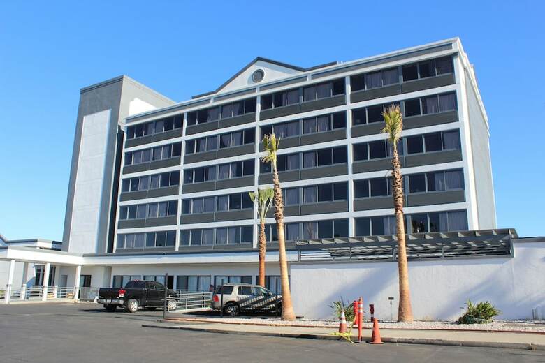 Radisson Hotel Oakland Airport