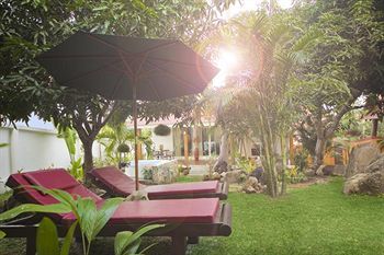 Hotel Paradise Island Estate