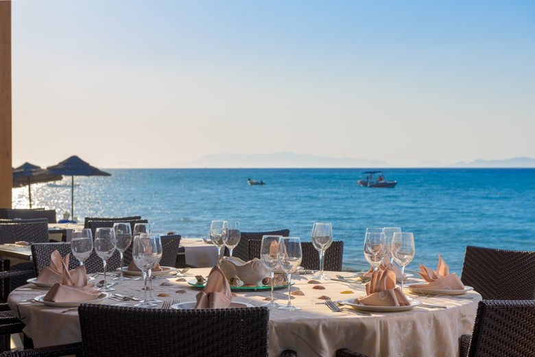 Hotel Avra Beach