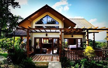 Hotel Chalong Chalet Resort & Spa