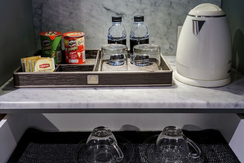 Hotel The Riche Boutique