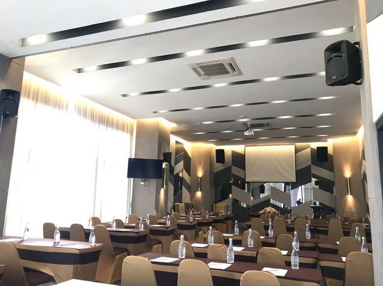 Hotel The Riche Boutique