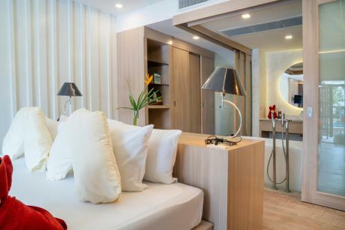 Grand Jomtien Palace Hotel