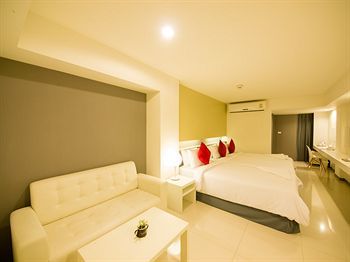 Myhotel Cmyk @ratchada