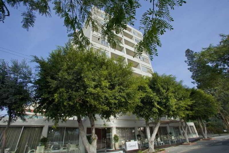 Hotel Almond Business Suites