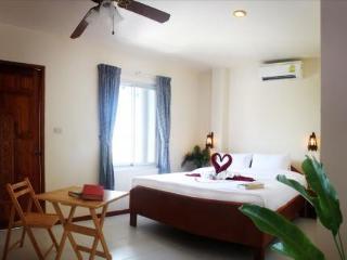 Hotel The Kata Orient House