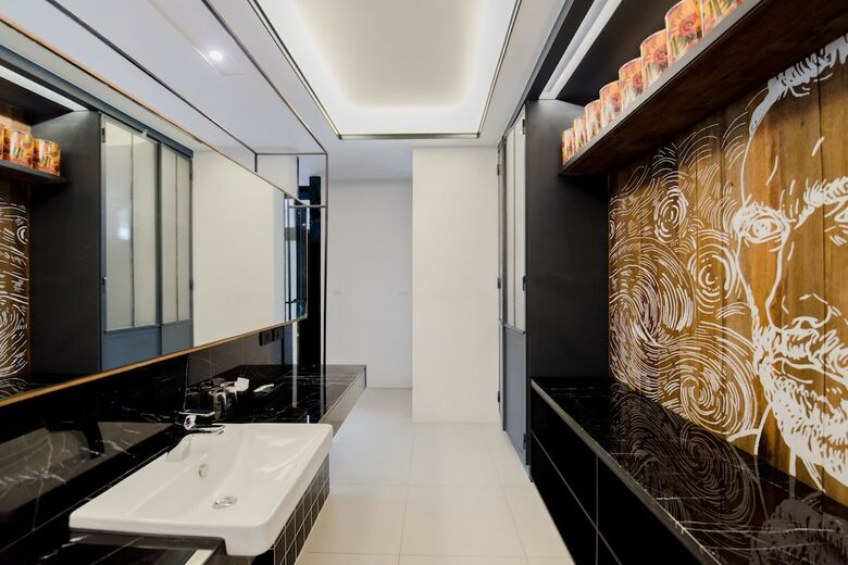 Hotel Sugar Marina Resort - Art - Karon Beach