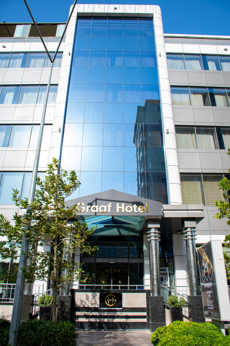 Divan Express Baku Hotel