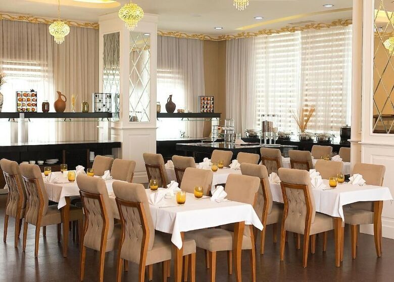 Divan Express Baku Hotel