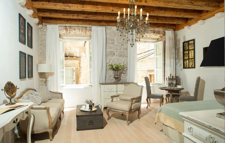 Hostal St. Joseph's