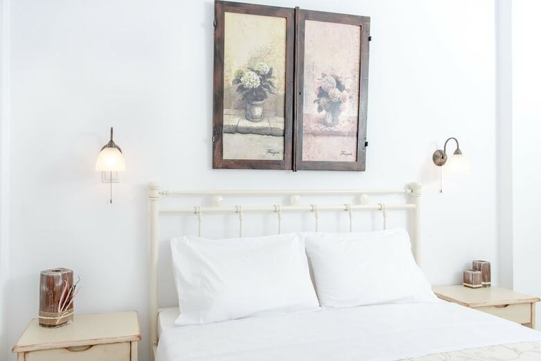 Fragias Studios & Apartments