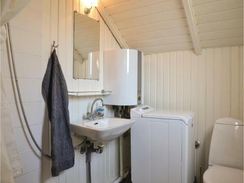 Two-bedroom Holiday Home In Gilleleje