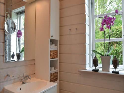 Three-bedroom Holiday Home In Gilleleje